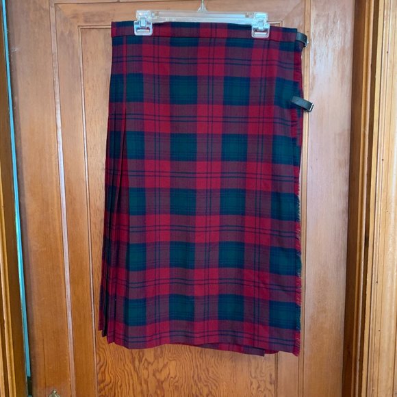Strathmore Red Tartan 100% Wool Skirt - Picture 3 of 9